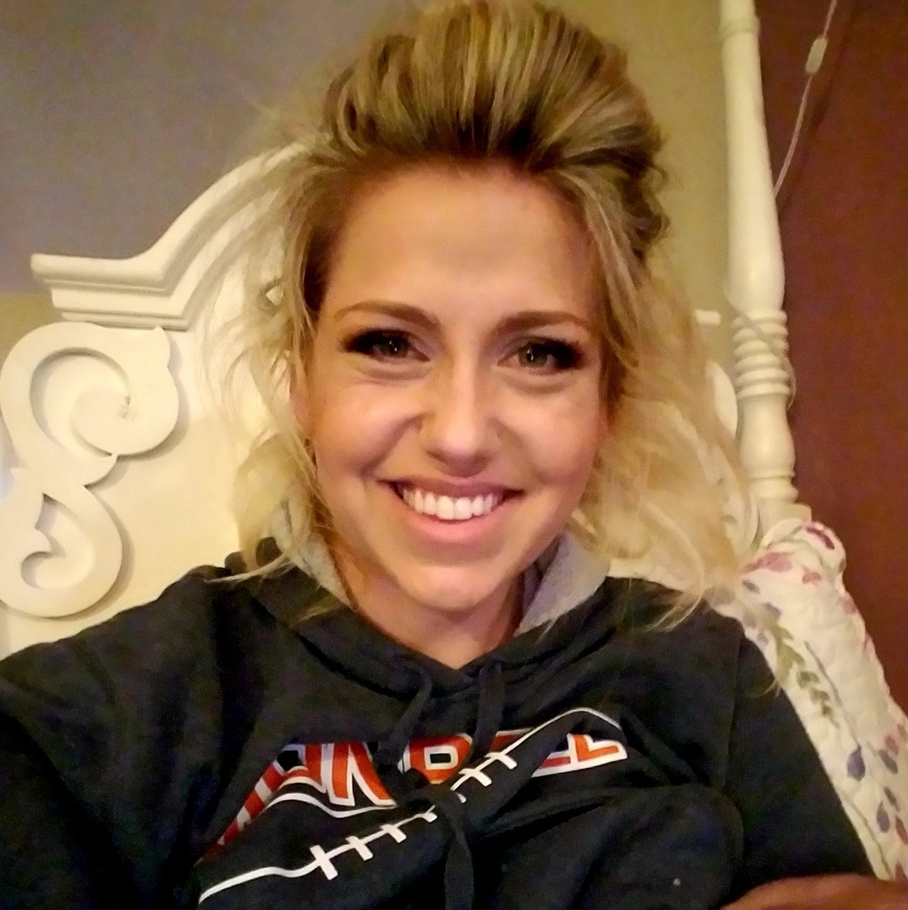 Meet your Posher, Ashley